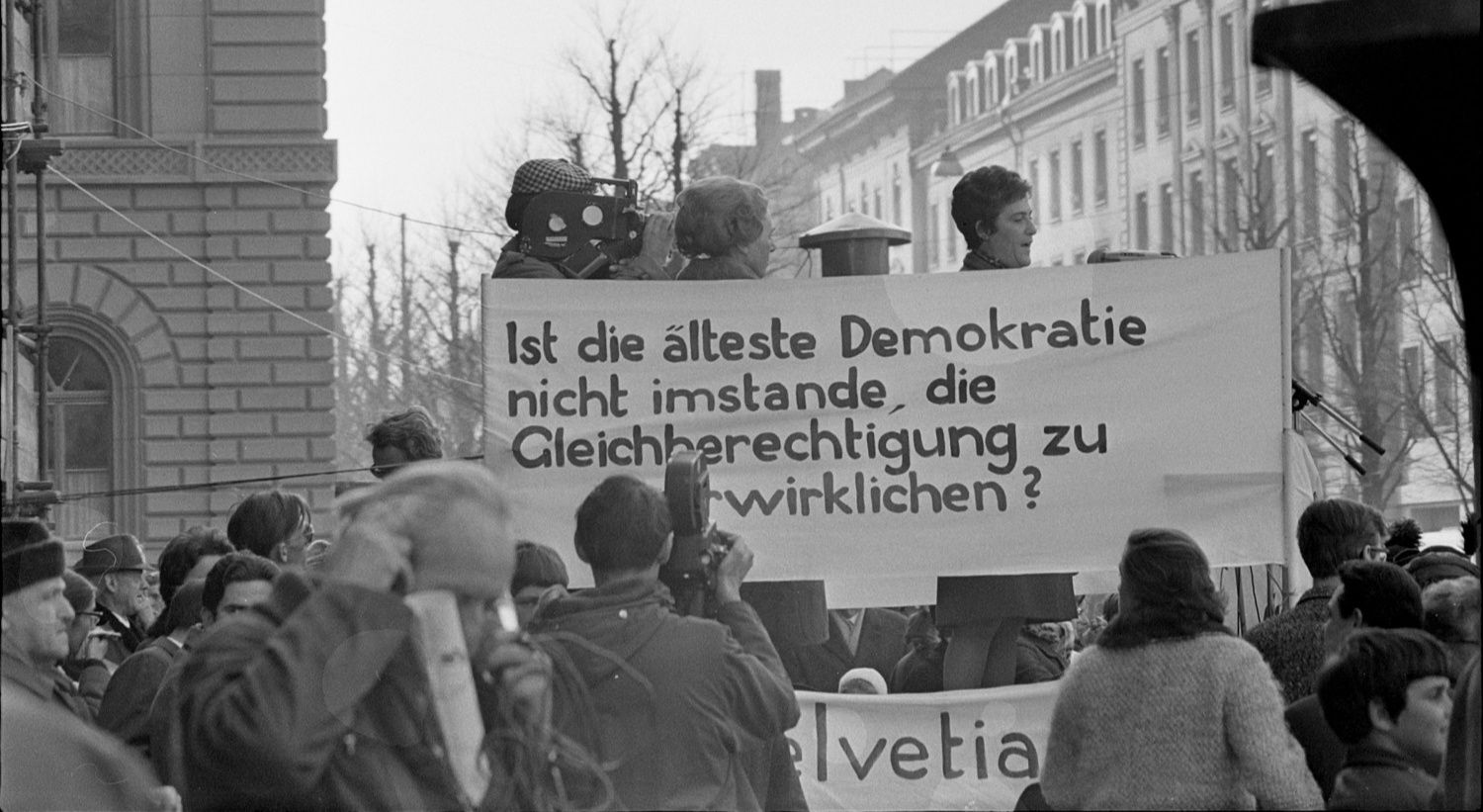 Demonstration zum Frauenwahlrecht